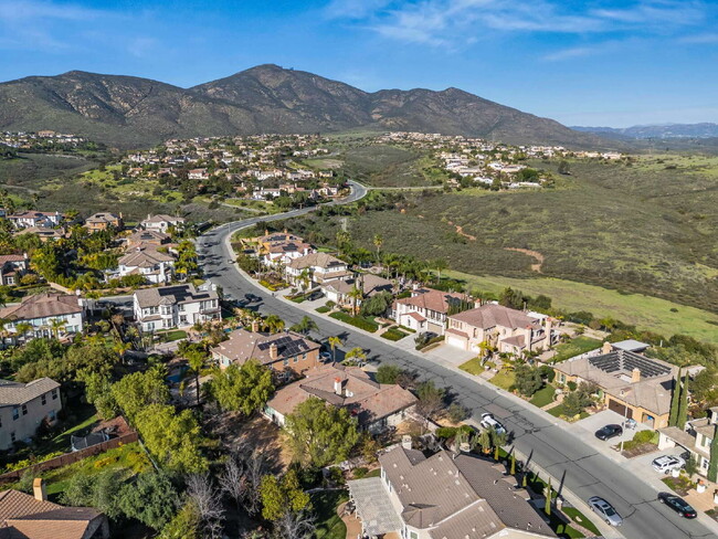 Building Photo - Available now! Thoughtfully designed home offering space, comfort and long-term livability