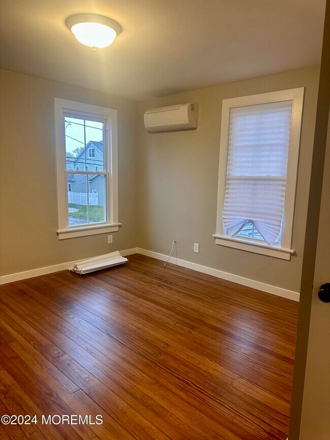 Building Photo - 73-75 Church St