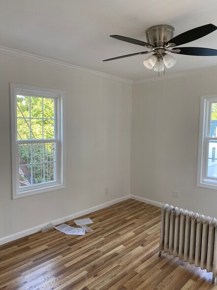 Building Photo - 349 Warwick Ave