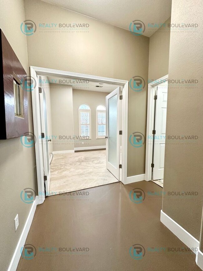 Building Photo - Stunning 3-Bedroom Home in Damonte Ranch –...