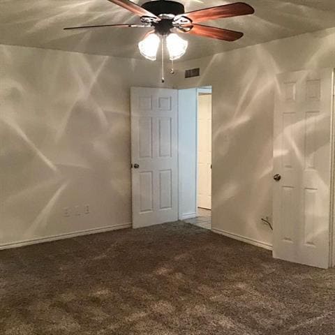 Building Photo - 2622 Meadowview Dr