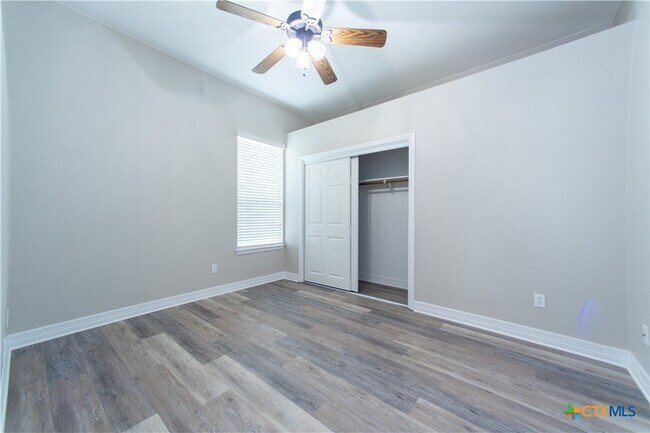 Building Photo - 2410 Big Divide Rd