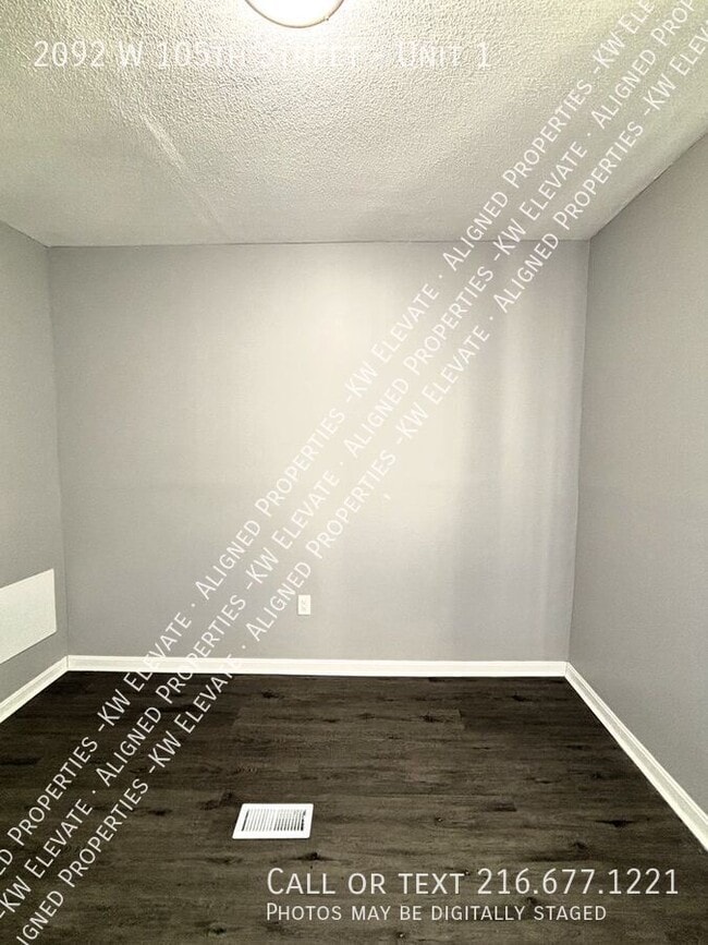 Building Photo - 2092 W 105th St