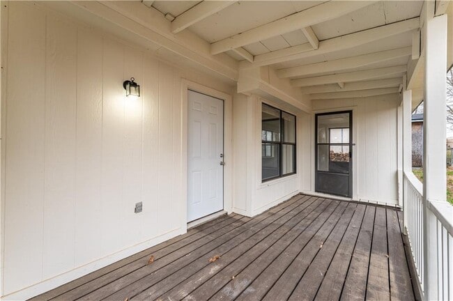 Building Photo - 1319 W Lela St