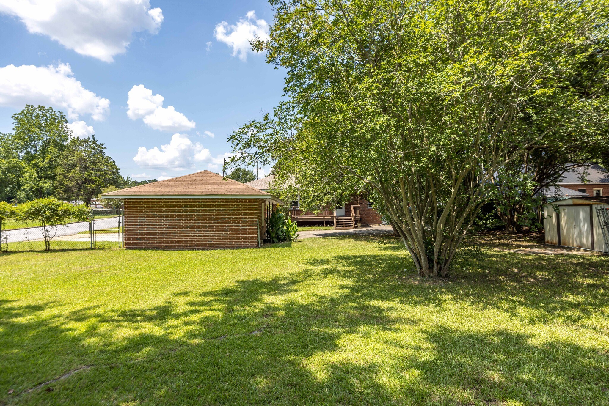 Building Photo - 3824 Forrest Rd