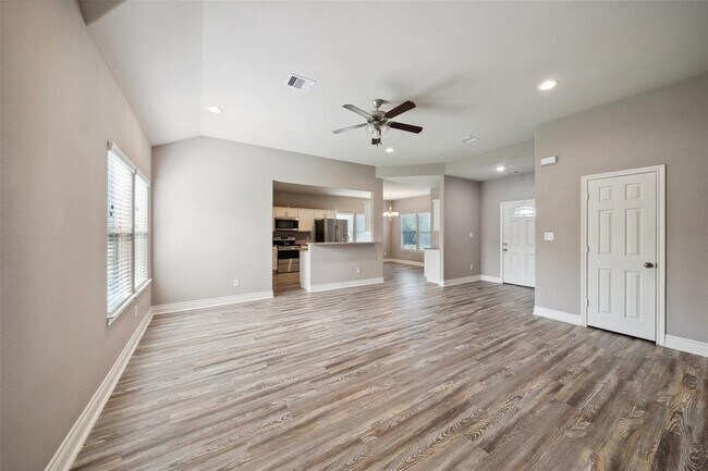 Building Photo - 14103 Overstreet Dr