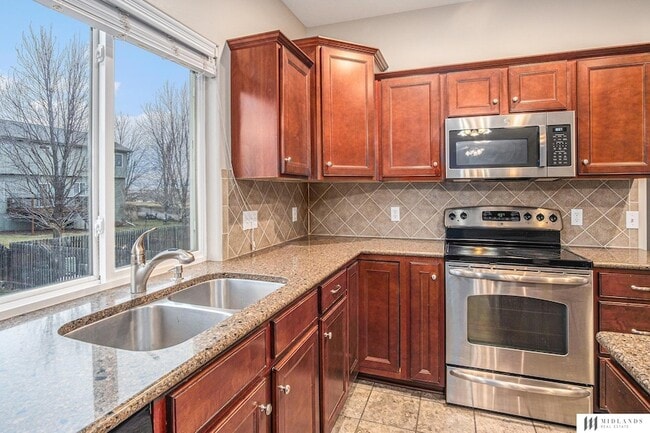 Building Photo - 1504 Old Gaelic St