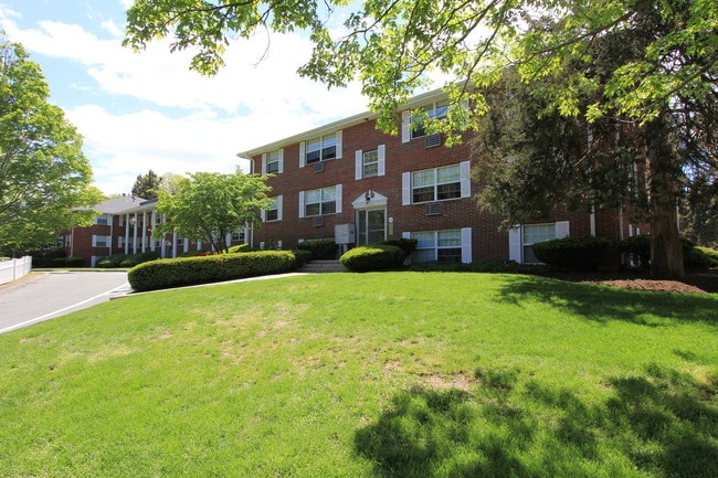 Building Photo - 54 Westland St