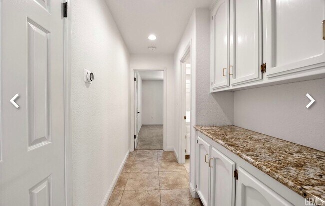 Building Photo - 5411 Muirfield Dr