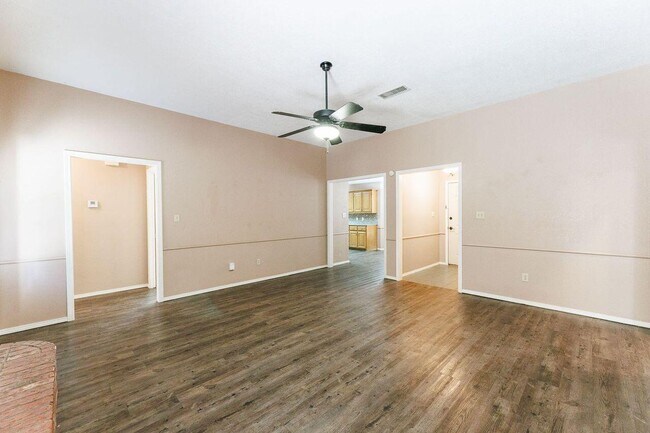 Building Photo - 5903 70th St