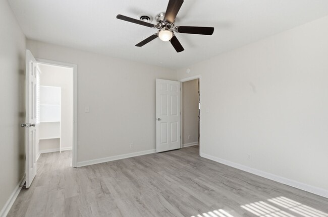 Building Photo - 212 Old Columbia Rd