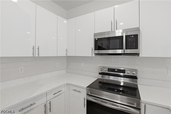 Building Photo - 4719 28th St SW