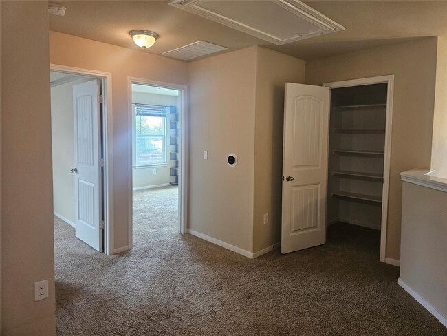 Building Photo - 3112 Armidale Dr