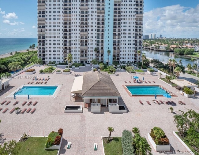 Building Photo - 1201 S Ocean Dr