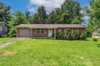 Building Photo - 7308 Meadowbrook Cir