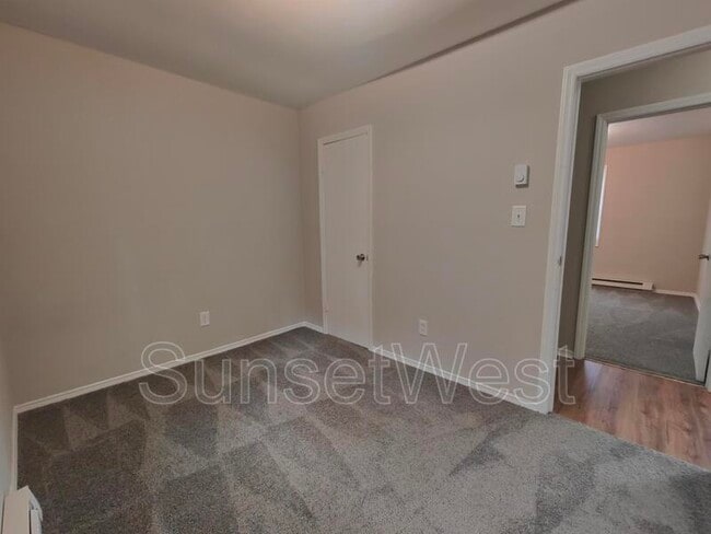 Building Photo - 4453 Layola Ave