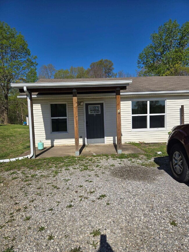 Building Photo - Charming 1 bed 1 bath