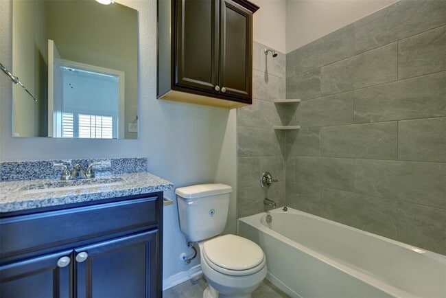 Building Photo - 1012 Trellis Pass