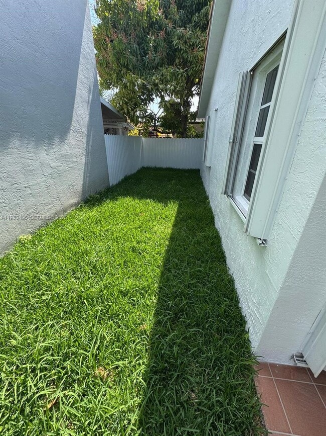 Building Photo - 8754 NW 149th Terrace