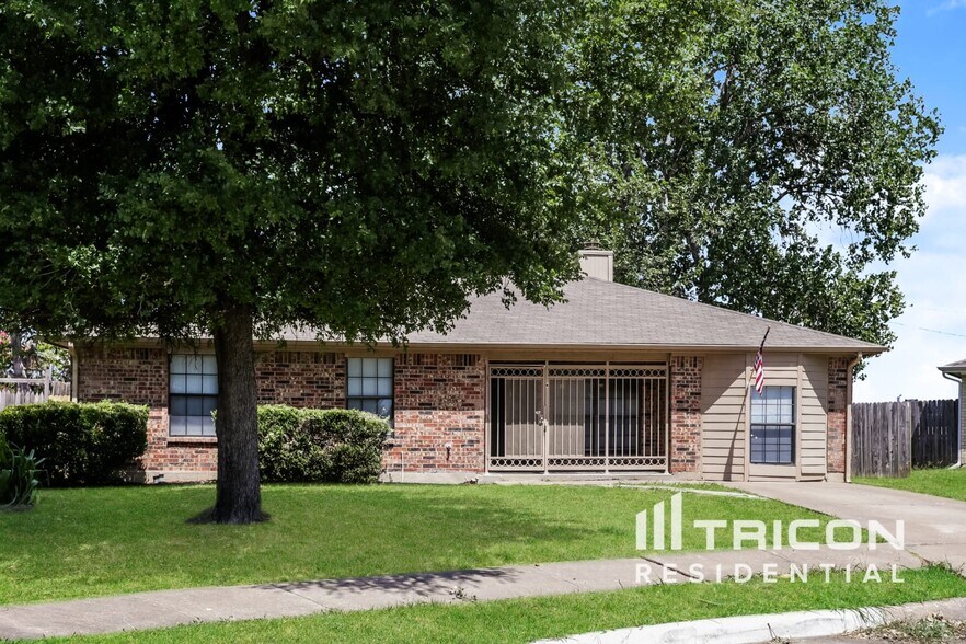 Primary Photo - 7828 Texridge Dr