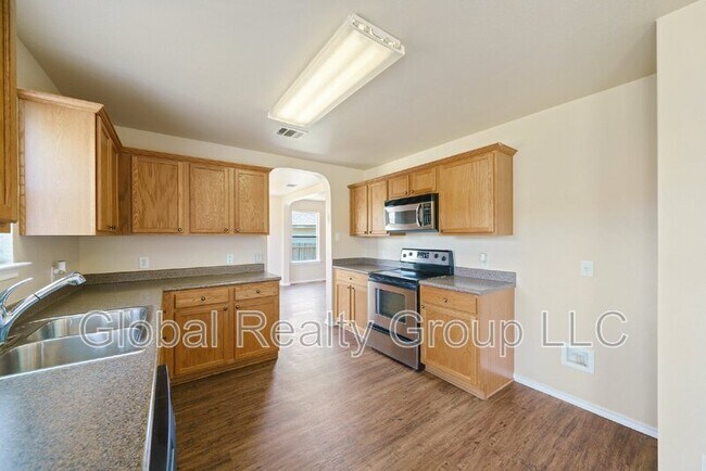 Building Photo - 109 Starling Creek