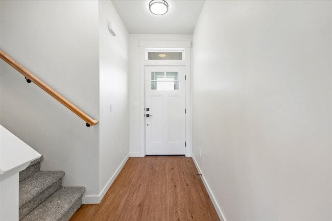 Building Photo - 305 N 18th St
