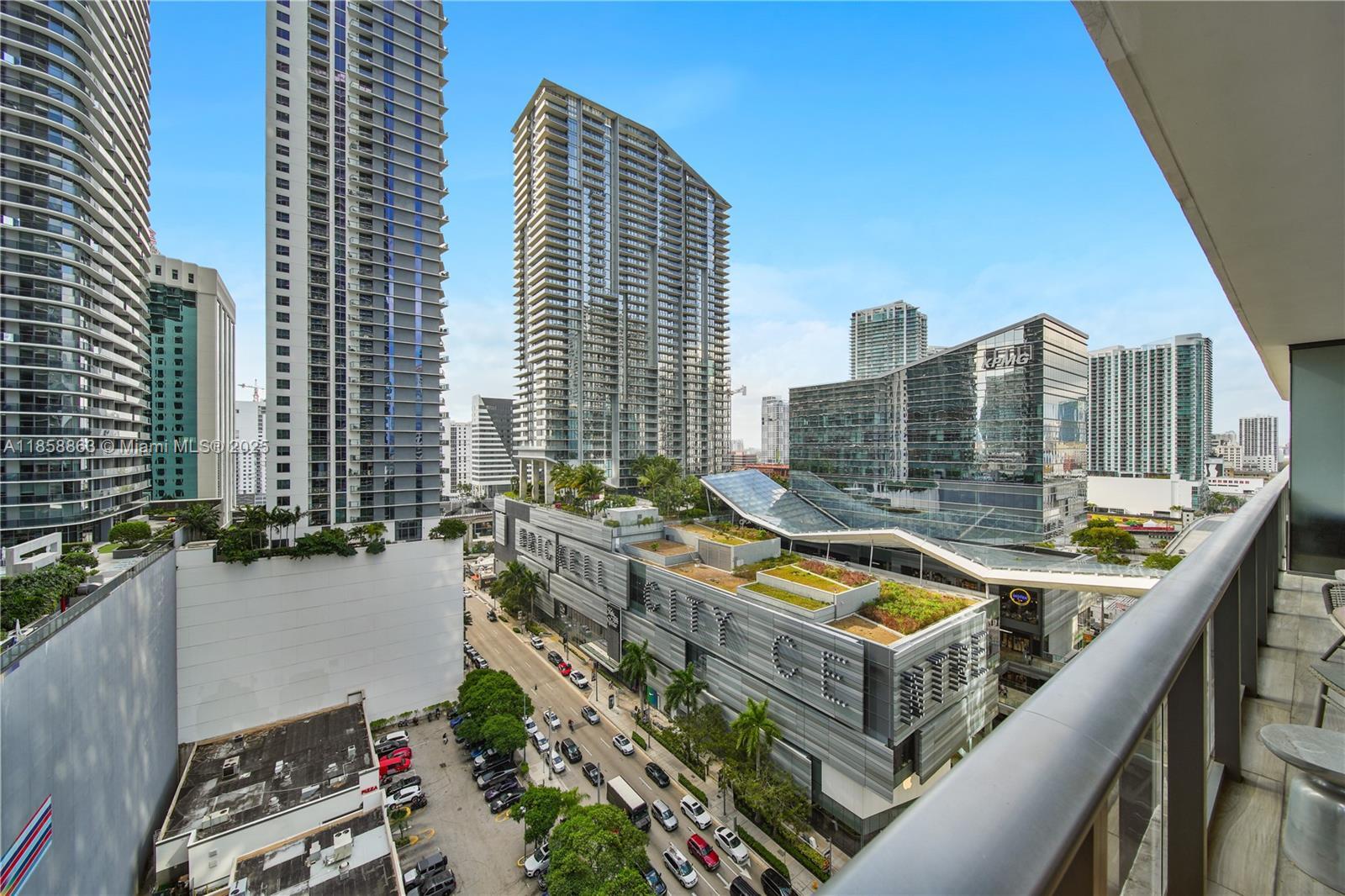 Building Photo - 801 S Miami Ave