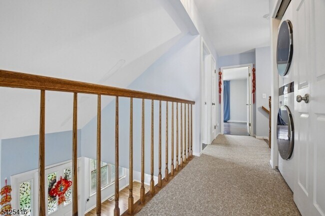 Building Photo - 14 Exeter Rd