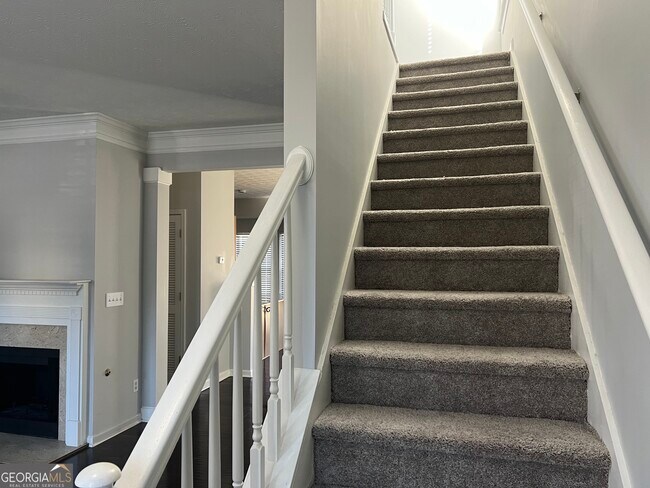 Building Photo - 73 Timber Mist Ln