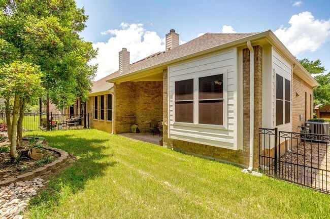 Building Photo - 709 Scenic Ranch Cir