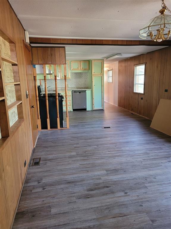Building Photo - 234 E Yaupon Oak