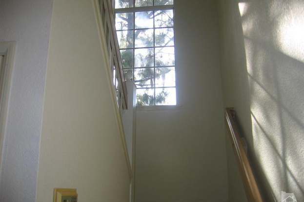 Building Photo - 640 Indian Oak Ln