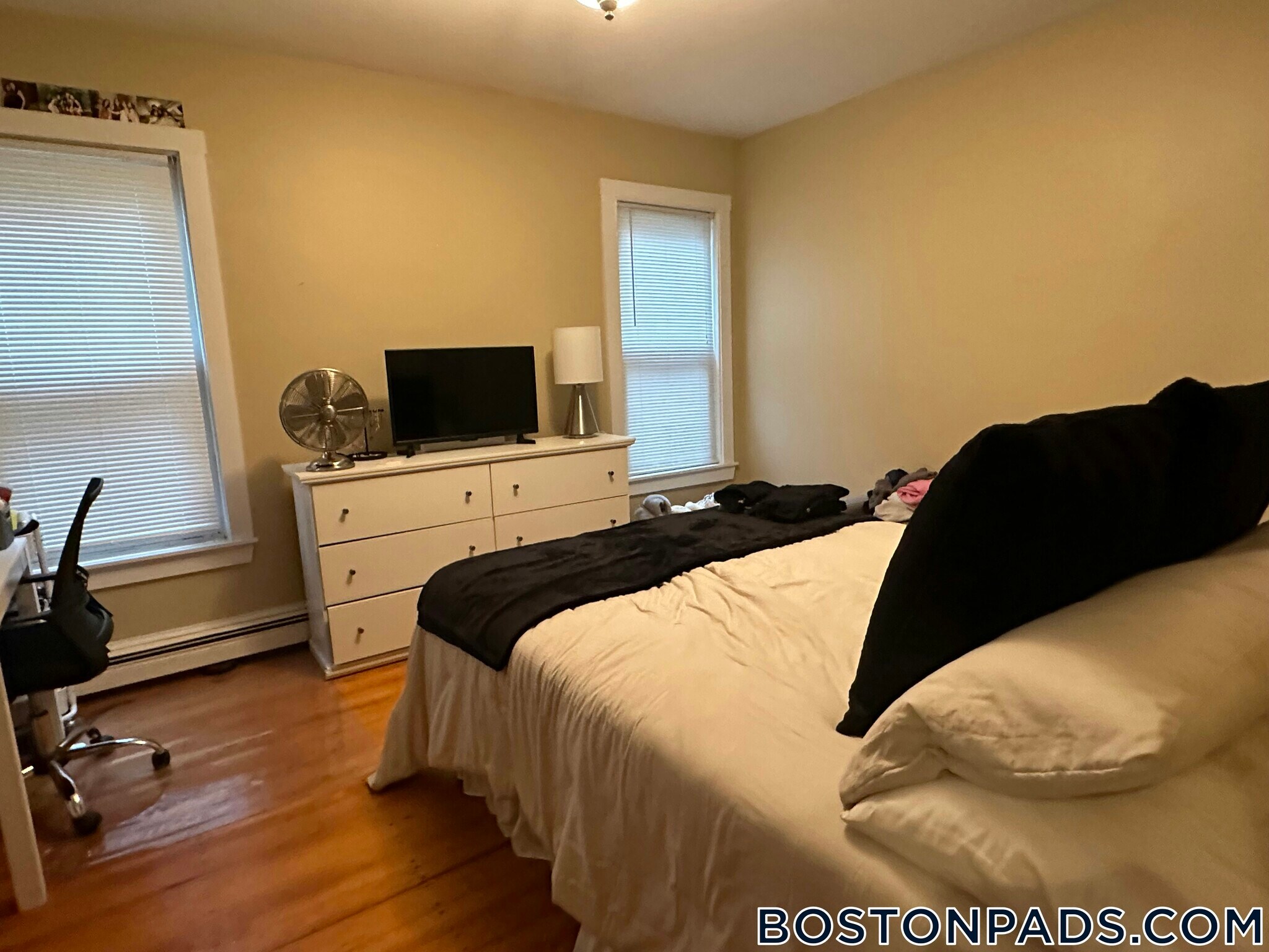 Building Photo - 44 Hillside St