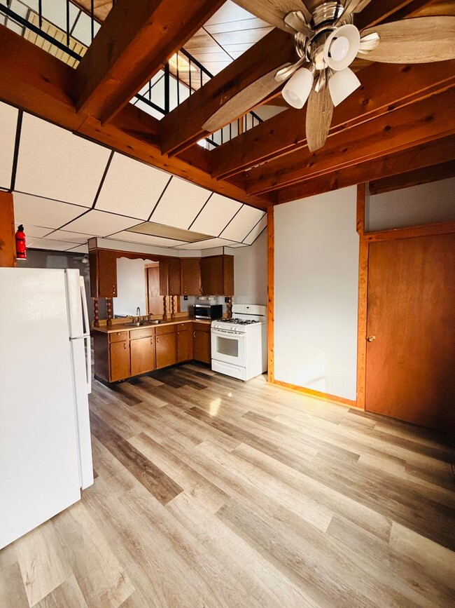 Building Photo - 21 Kosciusko Way