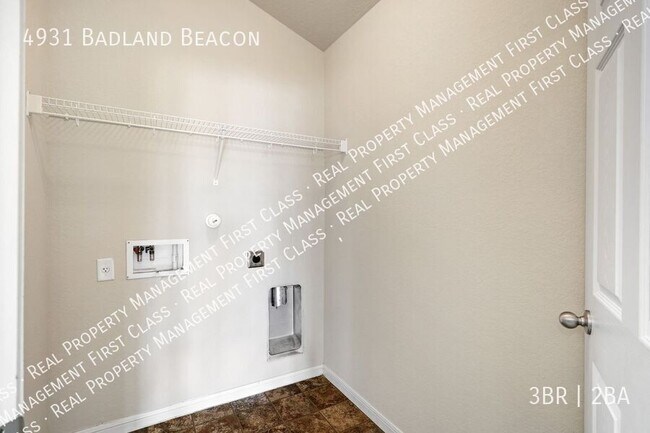 Building Photo - 4931 Badland Beacon