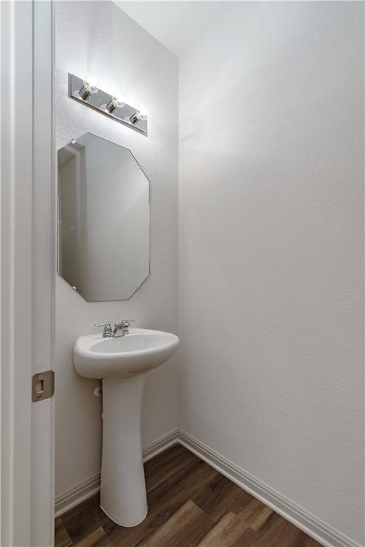 Building Photo - 132 Shiner Ln