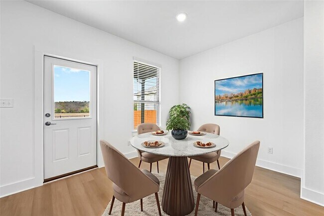 Building Photo - 433 Bristlecone Bend