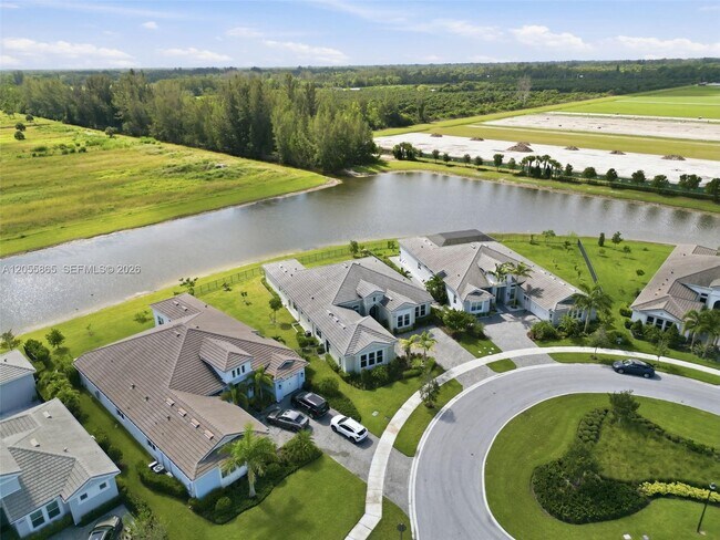 Building Photo - 4662 Estates Cir