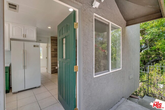Building Photo - 3379 Canton Ln