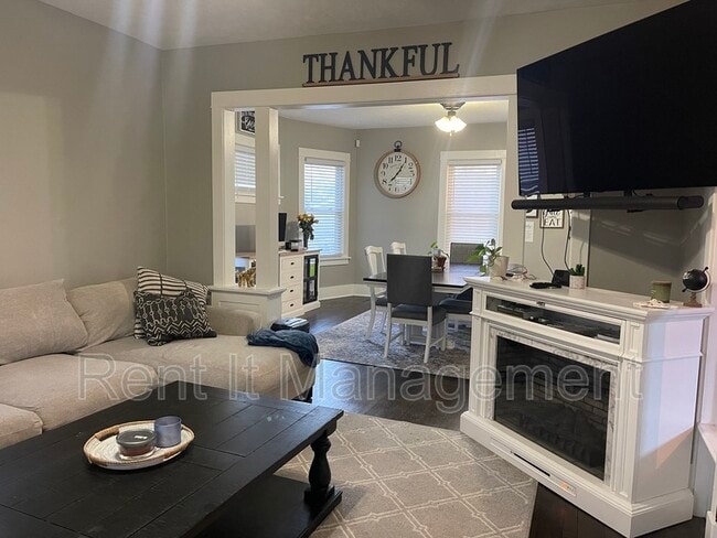 Building Photo - 2595 Evans St