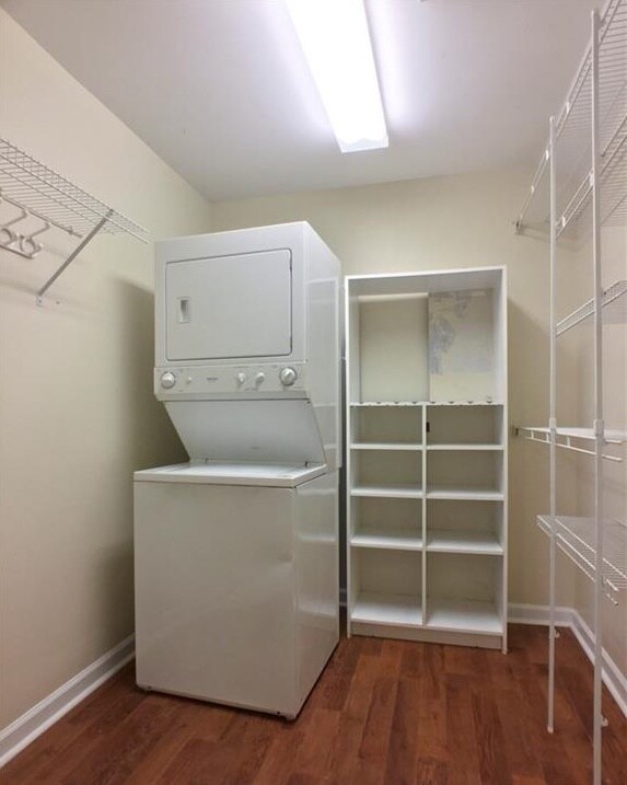 Building Photo - 525 E 58th St