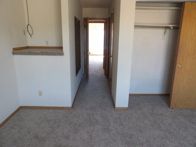 Building Photo - 6419 Village Ln