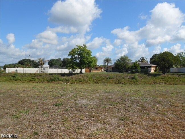 Building Photo - 222 Ground Dove Cir SE