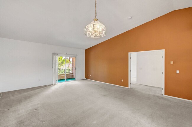 Building Photo - Great 2 bedroom 2 bathroom condo in gated community in Summerlin!