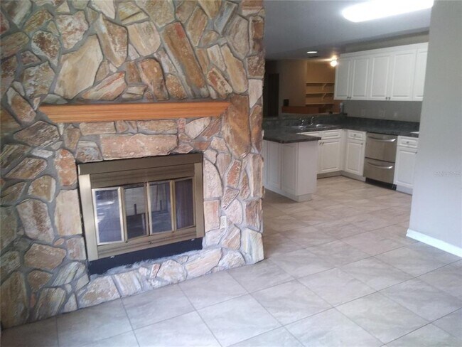 Building Photo - 5379 Duhme Rd
