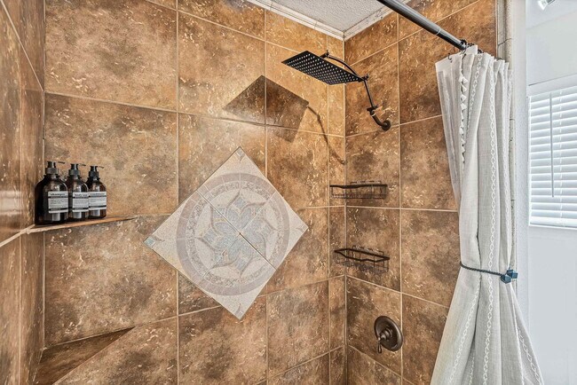 Building Photo - 7108 Dallas Dr