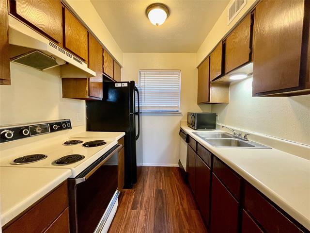 Building Photo - 2526 W Prairie St