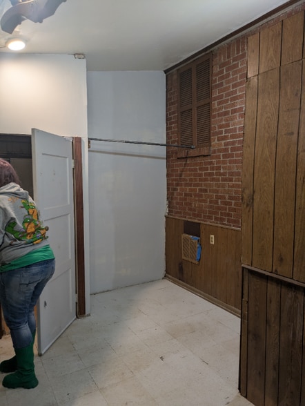 Building Photo - 928 Beatrice St