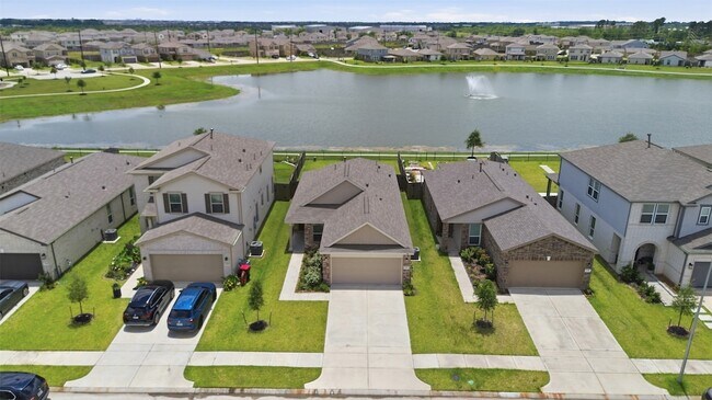 Building Photo - 25343 Trinity Oakley Ct