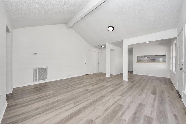 Building Photo - 23326 Prairie Bird Dr